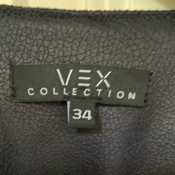 Stunning dark navy faux leather fitted jacket - Picture 4 of 10